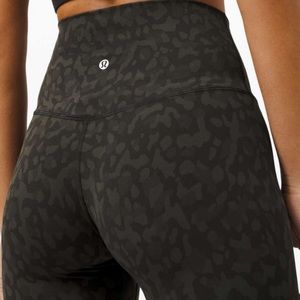 Align Pant II 23" - Formation Camo Evergreen Multi
NWT
lululemon athleti…